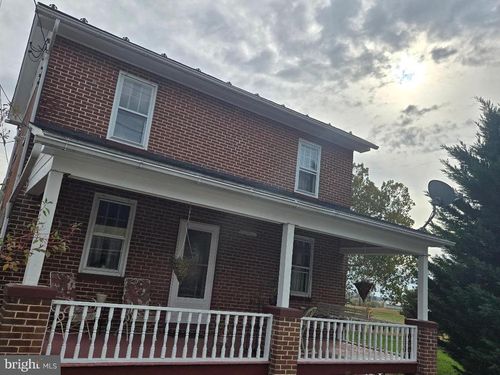 201 S Barbara St, MOUNT JOY, PA, 17552-2305 | Card Image