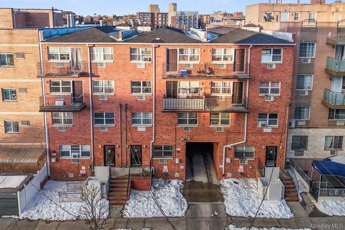 13909 34th Ave, Flushing, NY, 11354-3095 | Card Image