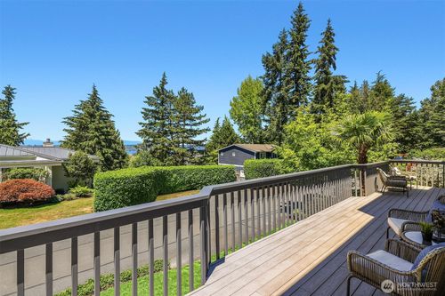 6206 114th Ave Ne, Kirkland, WA, 98033-7203 | Card Image