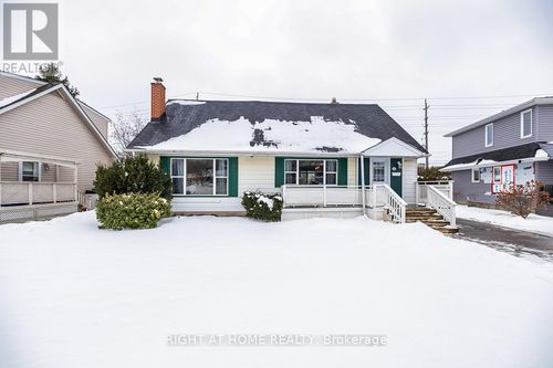 21 Wishbone Cres, Ajax, ON, L1S2N6 | Card Image