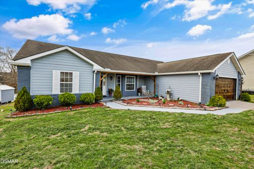 1246 Lori Ellen Ct, Sevierville, TN, 37876-0658 | Card Image