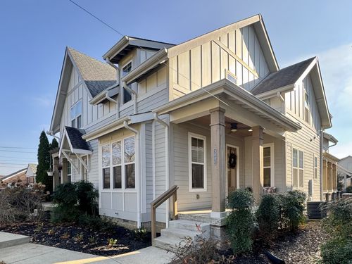 300 Tillman Ln, Nashville, TN, 37206 | Card Image