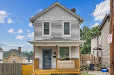 207 Midland Avenue, House other with 3 bedrooms, 1 bathrooms and null parking in Carnegie PA | Image 1