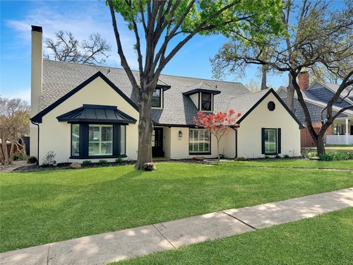 213 Canyon Valley Dr, Richardson, TX, 75080-2030 | Card Image