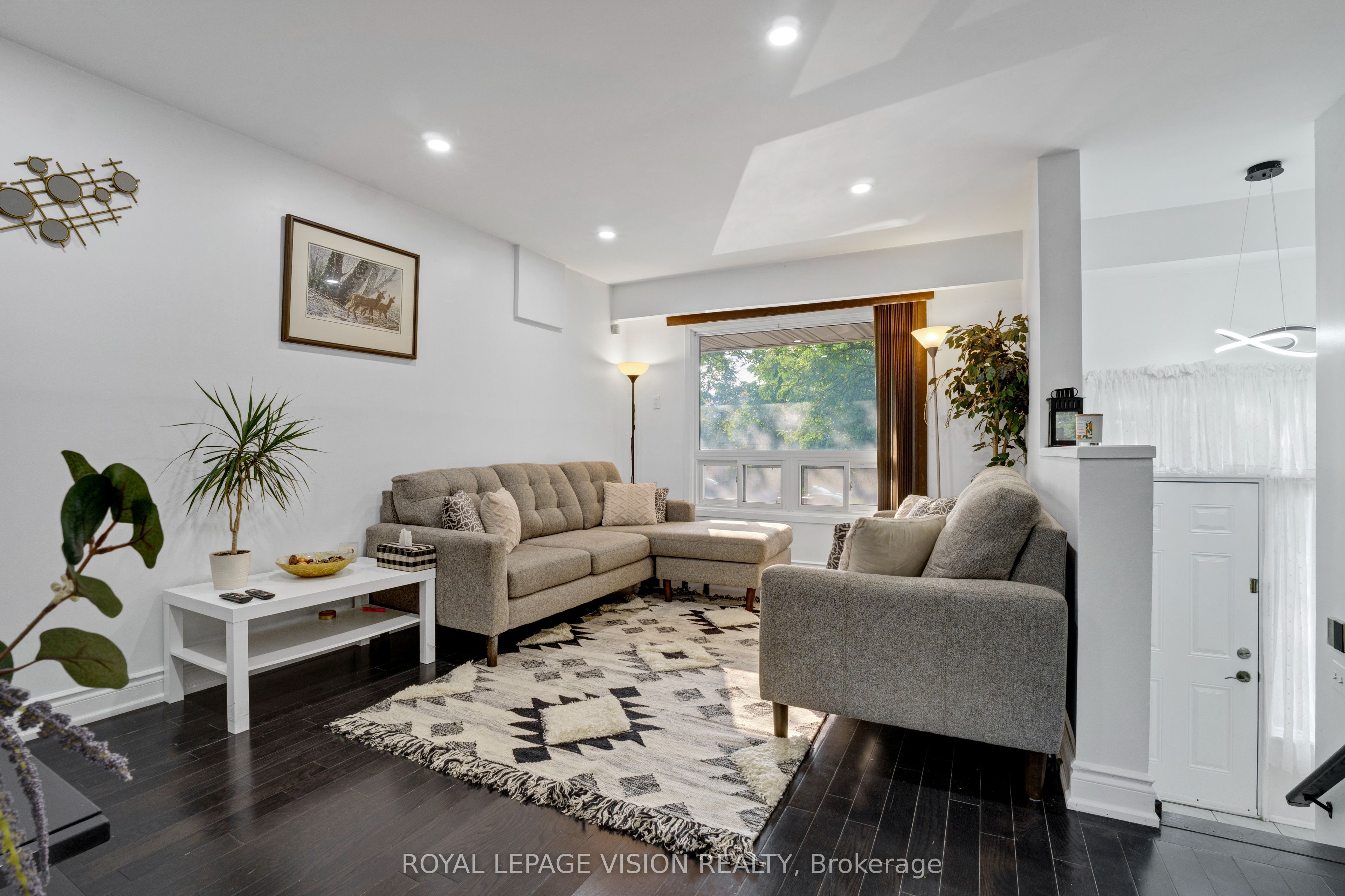 16 - 371 Orton Park Rd, Sold in Scarborough - eXp Realty
