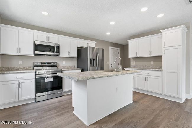 729 Sailfish Dr, Home with 3 bedrooms, 2 bathrooms and null parking in Atlantic Beach FL | Image 8