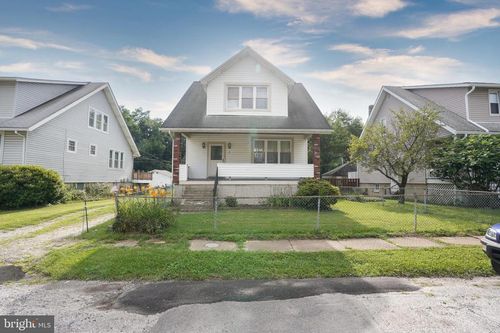 3 Arthur Ave, BALTIMORE, MD, 21228-4439 | Card Image