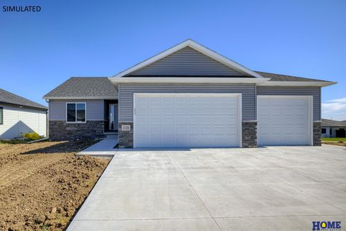 1725 E 9th St, Hickman, NE, 68372-9739 | Card Image