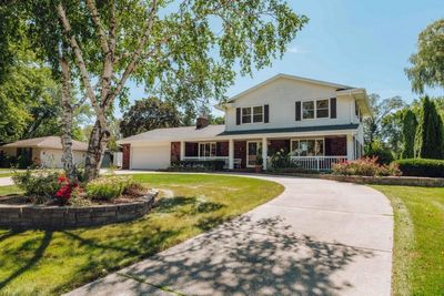 N21W22153 Glenwood Lane, House other with 4 bedrooms, 2 bathrooms and null parking in PEWAUKEE WI | Image 1