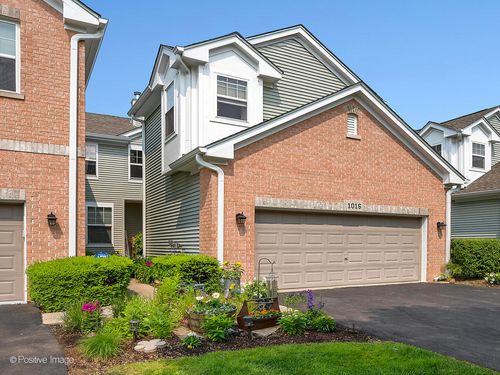 1016 Hummingbird Way, Bartlett, IL, 60103-4664 | Card Image