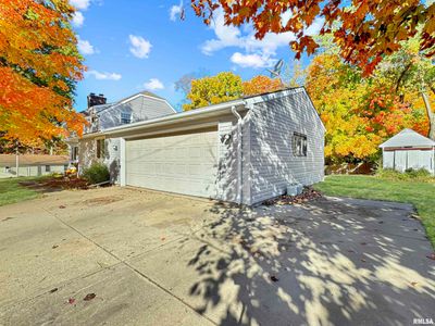 16156 Severns Lane, House other with 3 bedrooms, 2 bathrooms and null parking in Mackinaw IL | Image 3