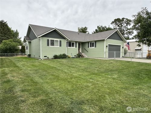 213 West St, Waitsburg, WA, 99361-9786 | Card Image