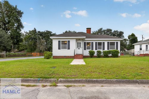2321 E 38th St, Savannah, GA, 31404-3852 | Card Image