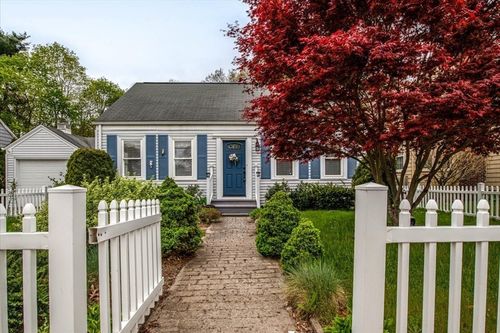 1319 Pawtucket Ave, Rumford, RI, 02916-1426 | Card Image
