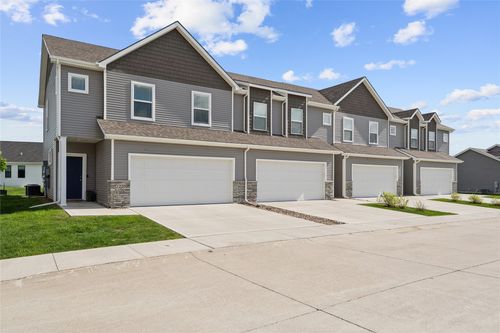 1235 Nw 33rd Ln, Ankeny, IA, 50023-2183 | Card Image
