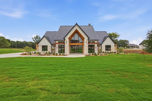 520 Royal Santana Run, Weatherford, TX, 76087-8493 | Card Image