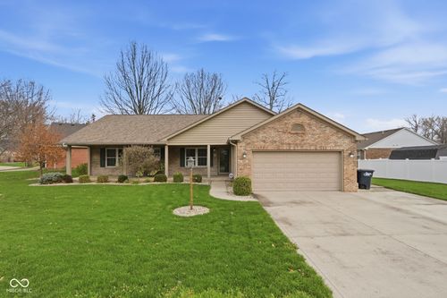 1247 Smoketree Dr, Beech Grove, IN, 46107-1975 | Card Image