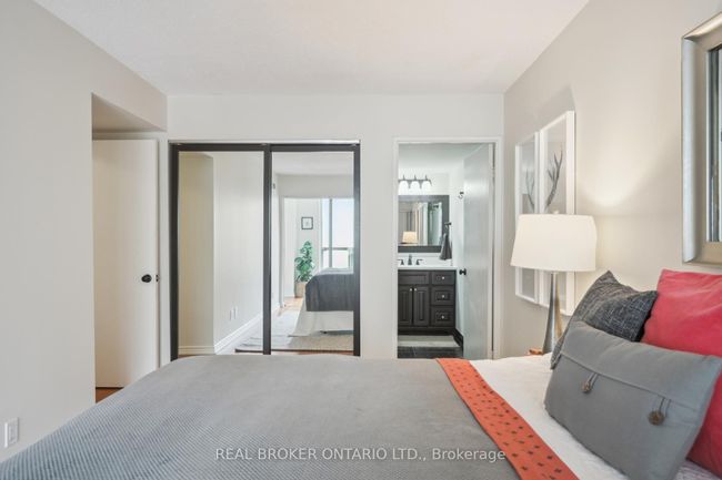 508 - 92 King St E, Condo with 3 bedrooms, 2 bathrooms and 1 parking in Toronto ON | Image 24