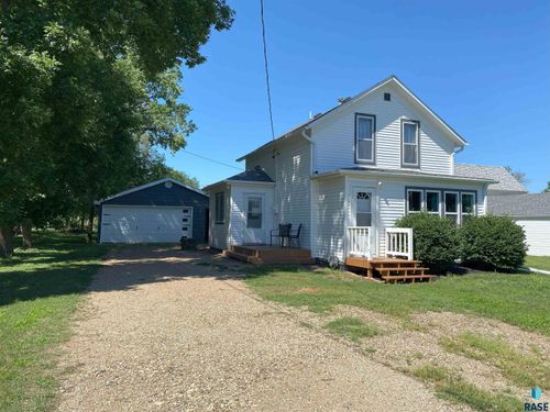 108 W Center Ave, Lennox, SD, 57039-2135 | Card Image