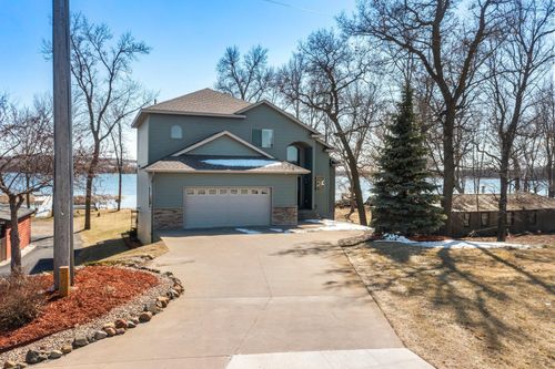 18201 County Road 154, Avon, MN, 56310-9811 | Card Image