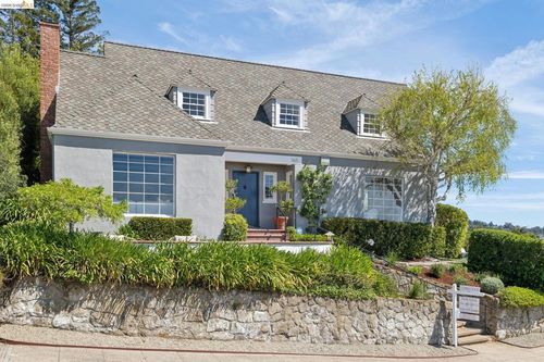 165 Bell Ave, Piedmont, CA, 94611-3403 | Card Image