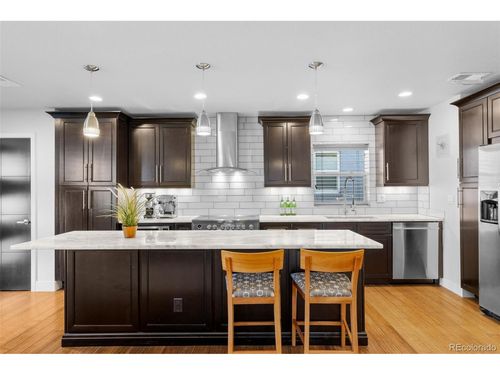 785 Dexter St, Denver, CO, 80220-5043 | Card Image