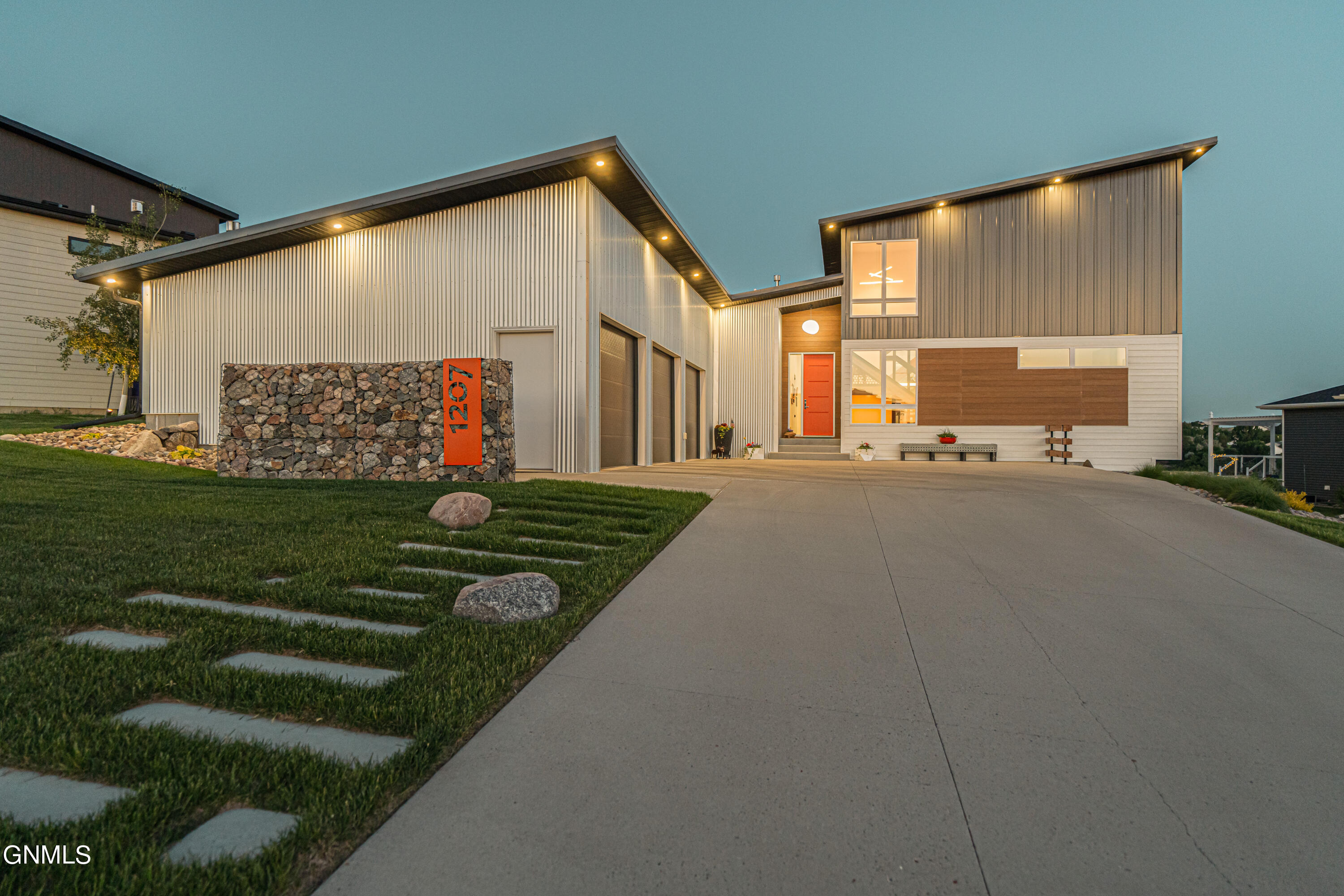 Round Top Rd, Bismarck, ND 58503