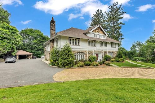 149 Central Dr, Briarcliff Manor, NY, 10510-1249 | Card Image