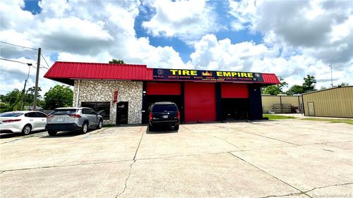 1201 Gerstner Memorial Dr, Lake Charles, LA, 70601-4851 | Card Image