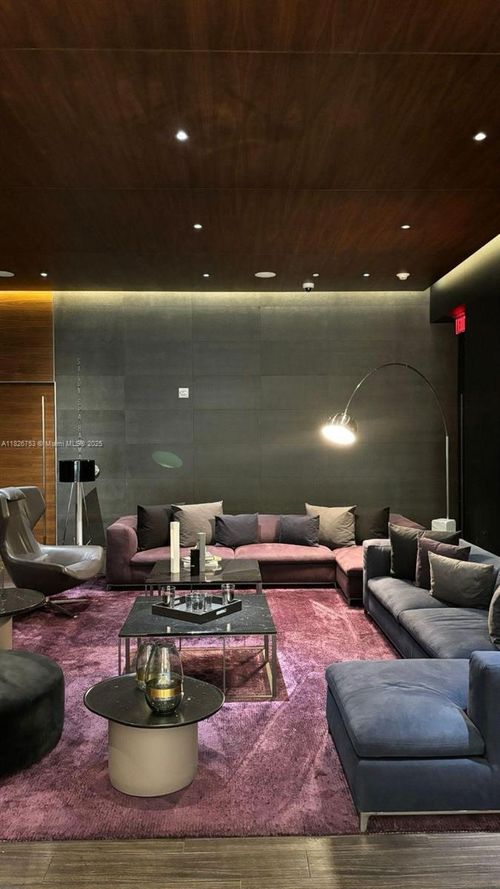 apt-2804-68 Se 6th St, Miami, FL, 33131-3493 | Card Image
