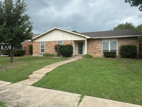 6808 Fryer St, The Colony, TX, 75056-3513 | Card Image