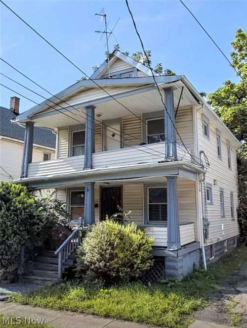9405 Gibson Ave, Cleveland, OH, 44105-1729 | Card Image