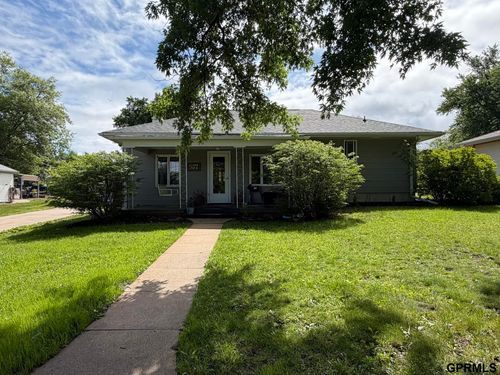537 N 10th Street, Geneva, NE, 68361 | Card Image