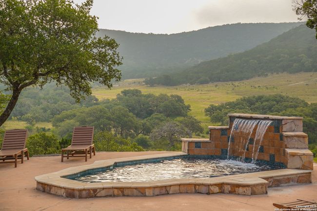 1401 Cedar Mesa Rd, Home with 3 bedrooms, 2 bathrooms and null parking in Tarpley TX | Image 35