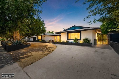 3213 Brazos St, Las Vegas, NV, 89169-3204 | Card Image