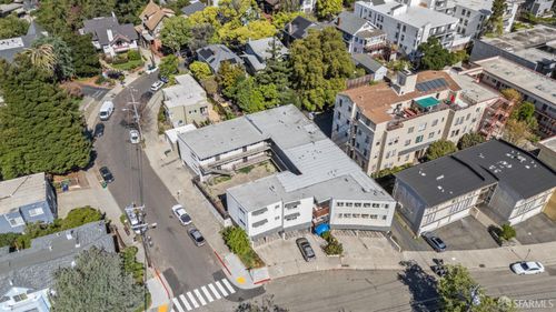 385 Fairmount Ave, Oakland, CA, 94611-5546 | Card Image