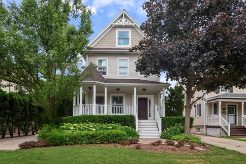 325 S Crescent Ave, Park Ridge, IL, 60068-4109 | Card Image