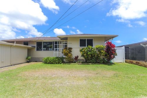 1250 Manulani St, Kailua, HI, 96734-3803 | Card Image