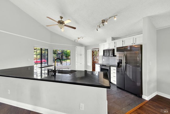 945 Hickory Avenue, House other with 3 bedrooms, 2 bathrooms and 2 parking in Fairfield CA | Image 17