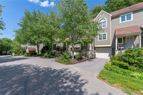 1802 Regent Dr, Mount Kisco, NY, 10549-2542 | Card Image