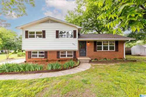 524 Lynn Cir, MOUNT OLIVE, AL, 35117-3205 | Card Image