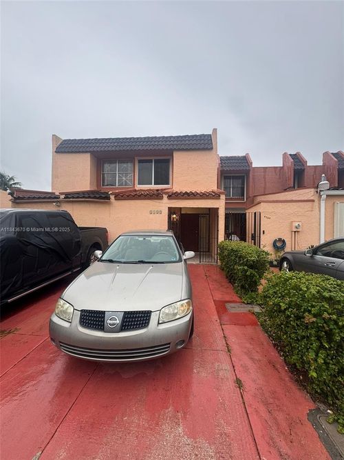 33-4360 W 11th Ln, Hialeah, FL, 33012-7710 | Card Image