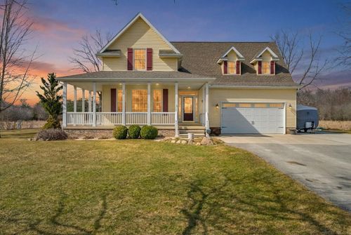 5948 Babcock Rd, Lexington, MI, 48450-8654 | Card Image