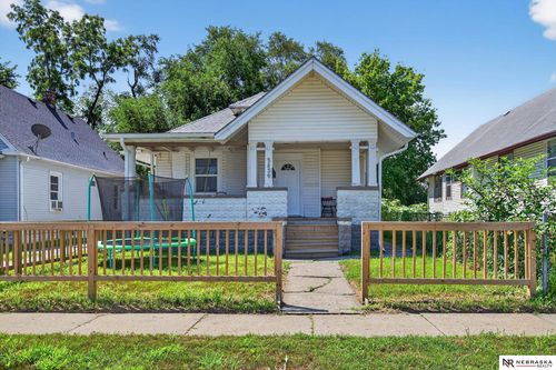 2439 Camden Ave, Omaha, NE, 68111-1719 | Card Image