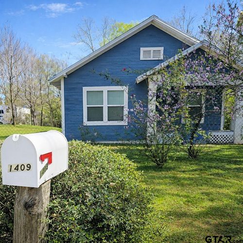 1409 N Carlyle Ave, Tyler, TX, 75702-4629 | Card Image