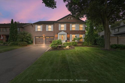 1882 Sherwood Forrest Cir, Mississauga, ON, L5K2E7 | Card Image