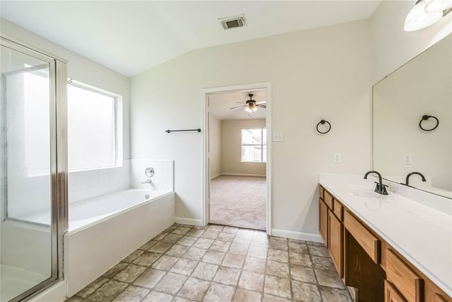 23518 Hidden Maple Dr, House other with 3 bedrooms, 2 bathrooms and 2 parking in Spring TX | Image 19