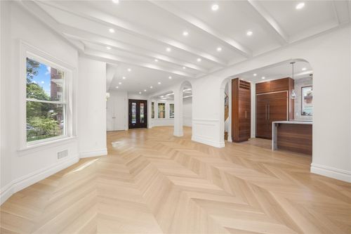 467 Stratford Rd, Brooklyn, NY, 11218-6005 | Card Image