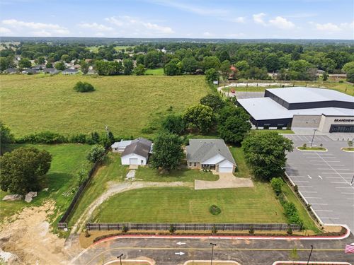 12842 Ruby Rd, Farmington, AR, 72730-9662 | Card Image