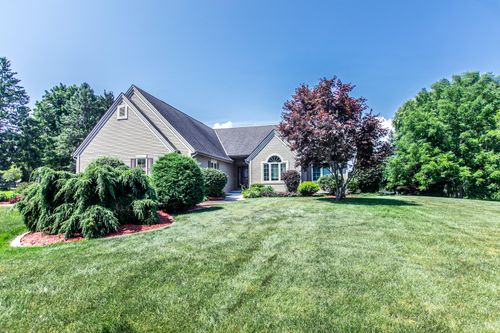 10748 41st Ave, Pleasant Prairie, WI, 53158-3803 | Card Image